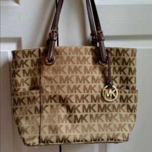 Michael kors tote